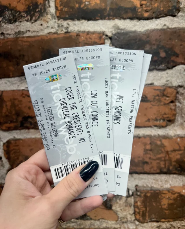 win these tickets at crescent trivia tomrrow! test your knowledge on pop culture, music + more! hosted by @hartbreaks + @illmurray⁠
⁠
5pm sign up, 6pm trivia. FREE in the lounge ✨